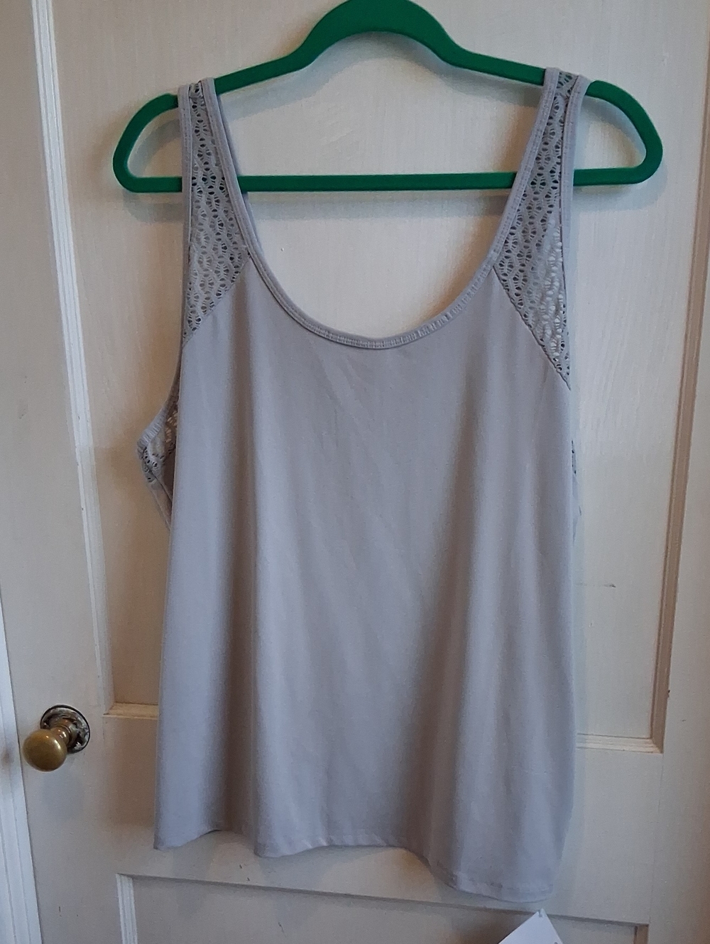 Fabletics Light Gray Lace-Trim Scoop Tank